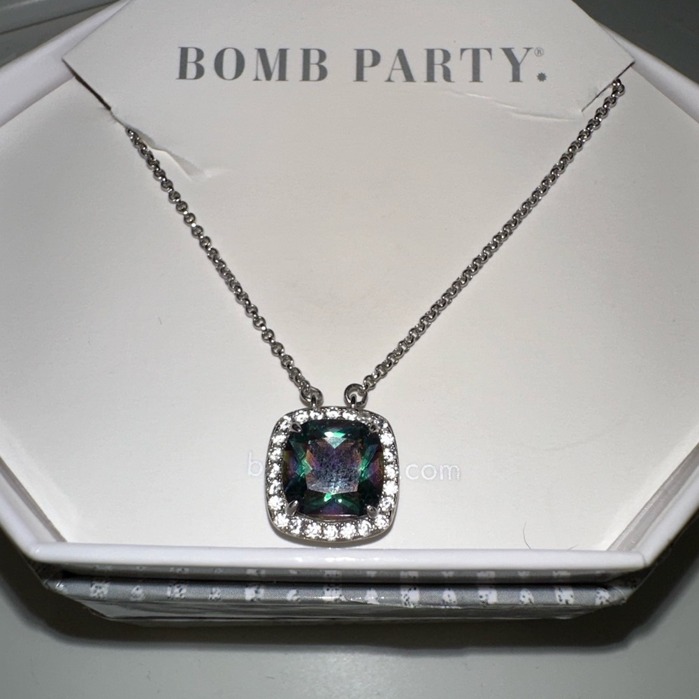 BP Lab created Rainbow topaz